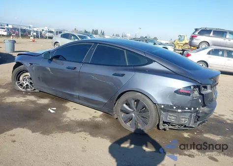 2022 Tesla Model S Dual Motor All-Wheel Drive z USA, uszkodzony, nr VIN 5YJSA1E53NF491494